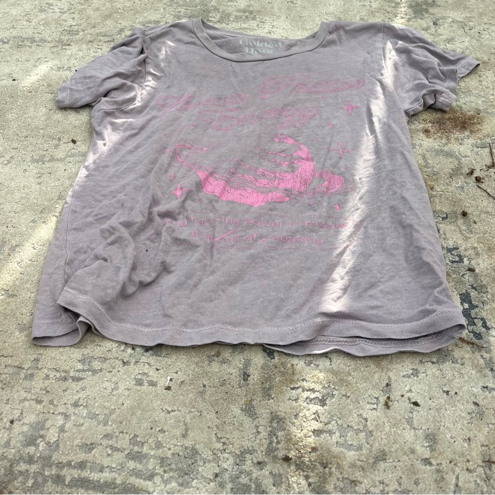 Kids Graphic Tee in Light Purple and Pink